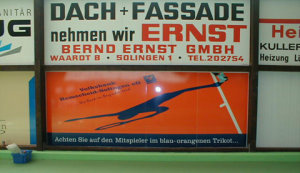 Bandenwerung Tennishalle